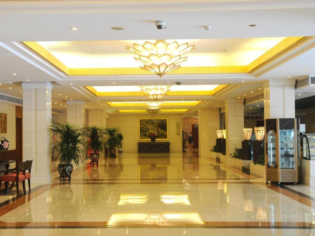 Golden Sea View Hotel Haikou Haikou  Exterior foto
