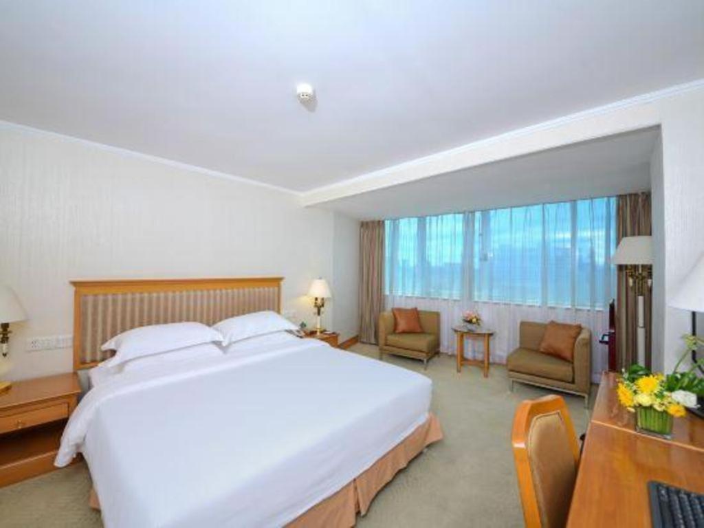 Golden Sea View Hotel Haikou Haikou  Exterior foto