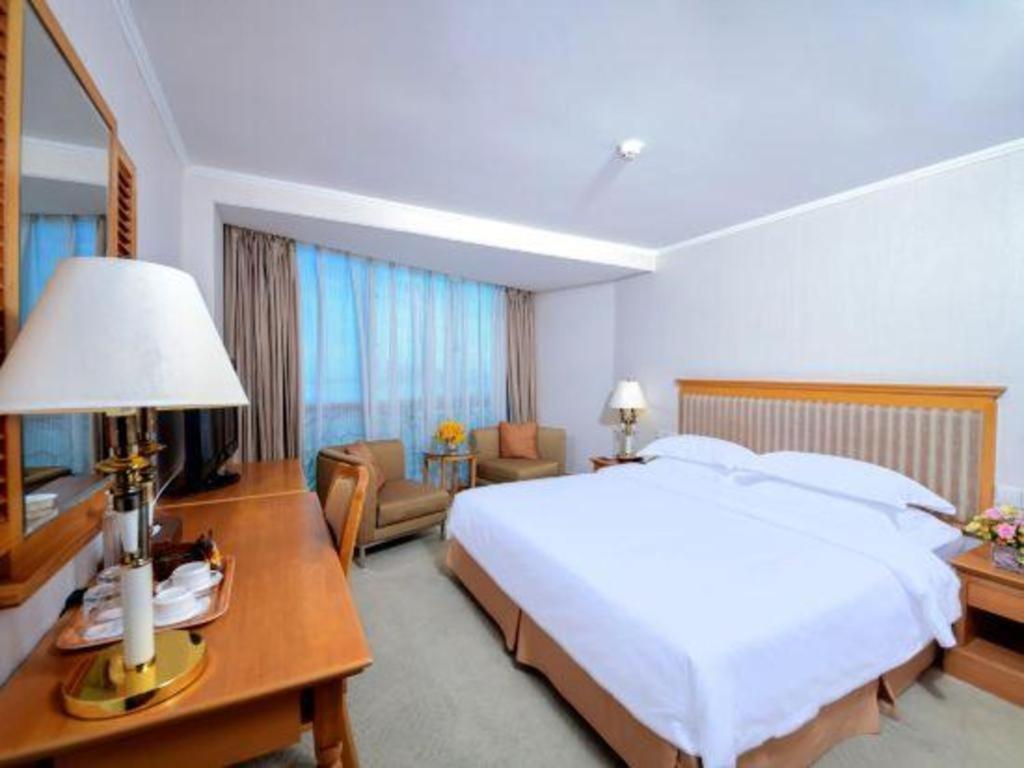 Golden Sea View Hotel Haikou Haikou  Exterior foto